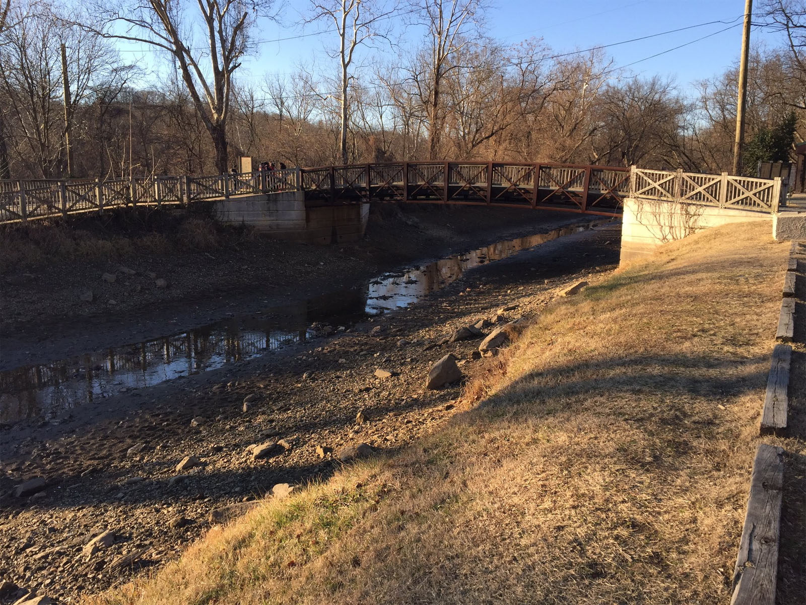 Police: Weapons, ammunition discovered along C&O Canal - WTOP