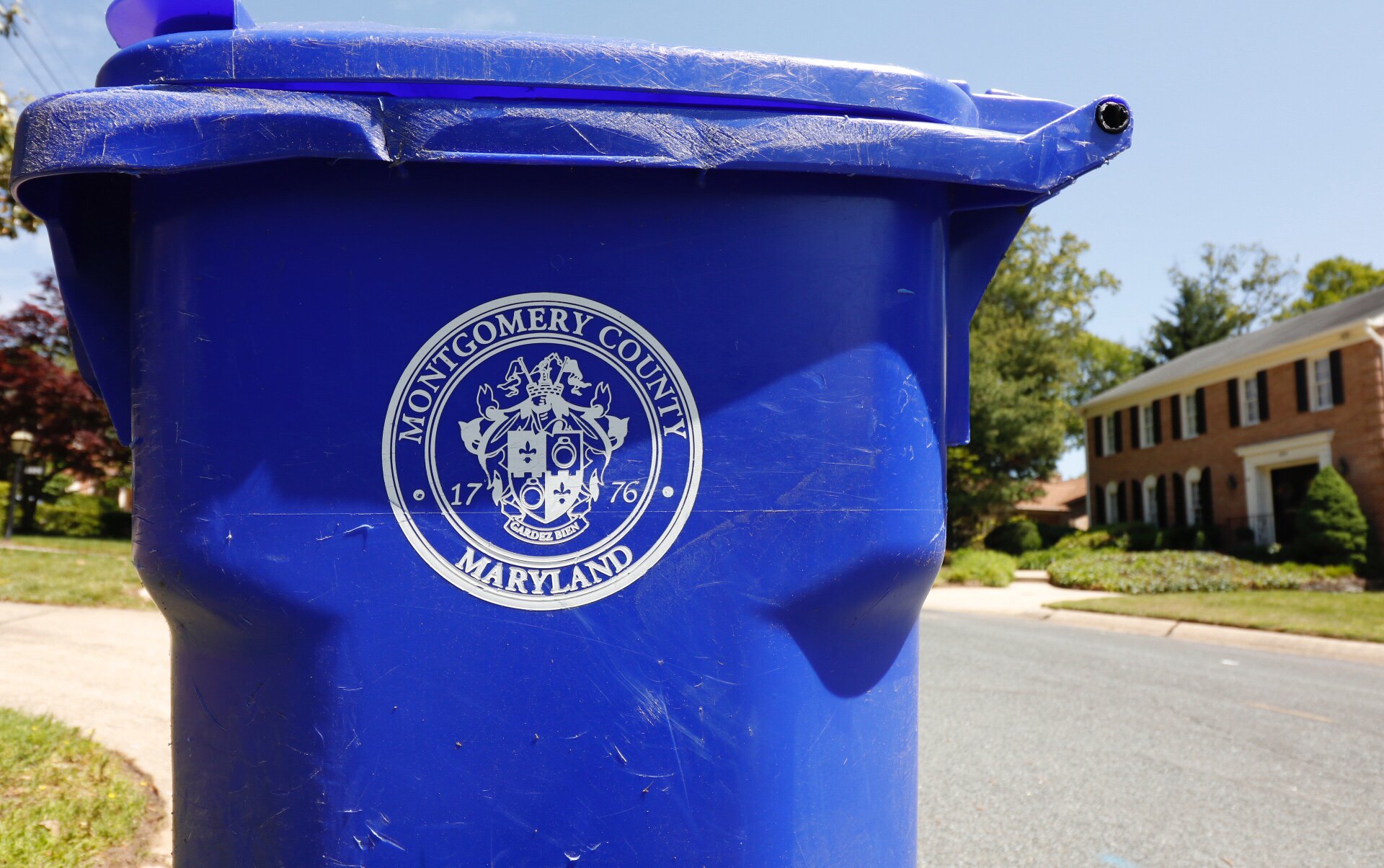 Montgomery Co. gets new help with solid waste pickup | WTOP