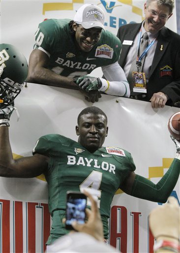 College GameDay - Heisman winner Robert Griffin III and #12 Baylor take on  Washington in the Alamo Bowl tomorrow night.