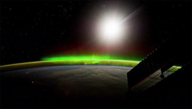 ISS astronaut captures stunning ‘star trail’ photos (VIDEO)