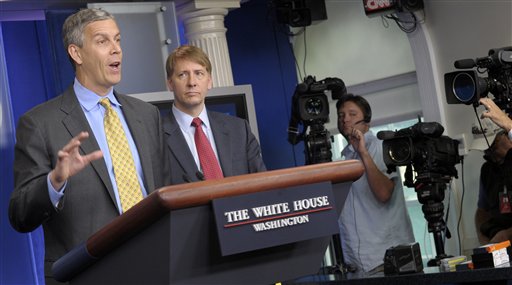 Education secy: Student loan rate hike weakens fight for U.S. jobs