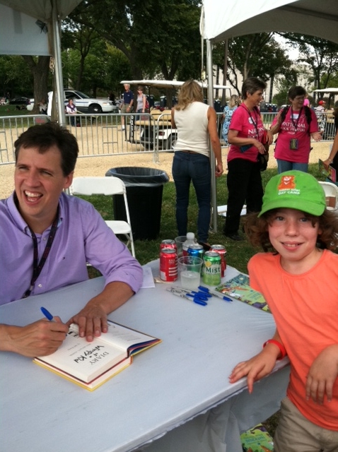 Readers meet favorite authors at National Book Festival