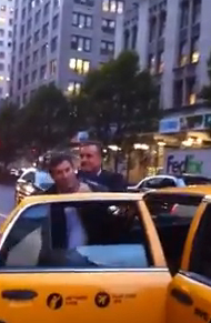 NY cab fight caught on tape (VIDEO)