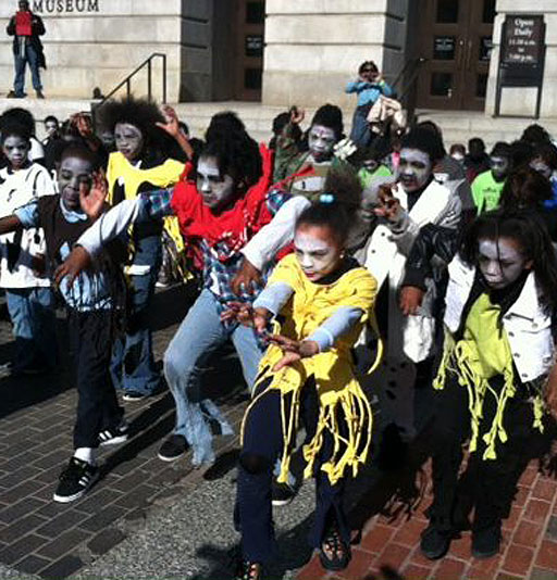 Kids flash mob performs ‘Thriller’ outside National Portrait Gallery
