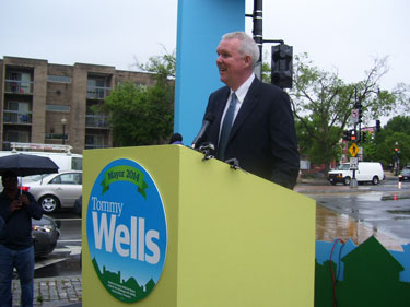 Wells throws hat into D.C. mayoral ring