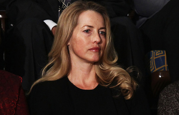 Ex-D.C. mayor Fenty dating widow of Steve Jobs