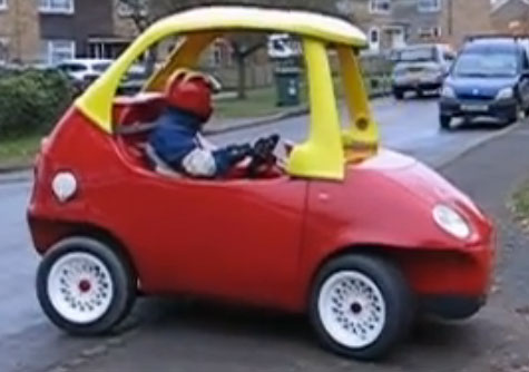 British mechanic takes to road in souped-up kids classic (Video)