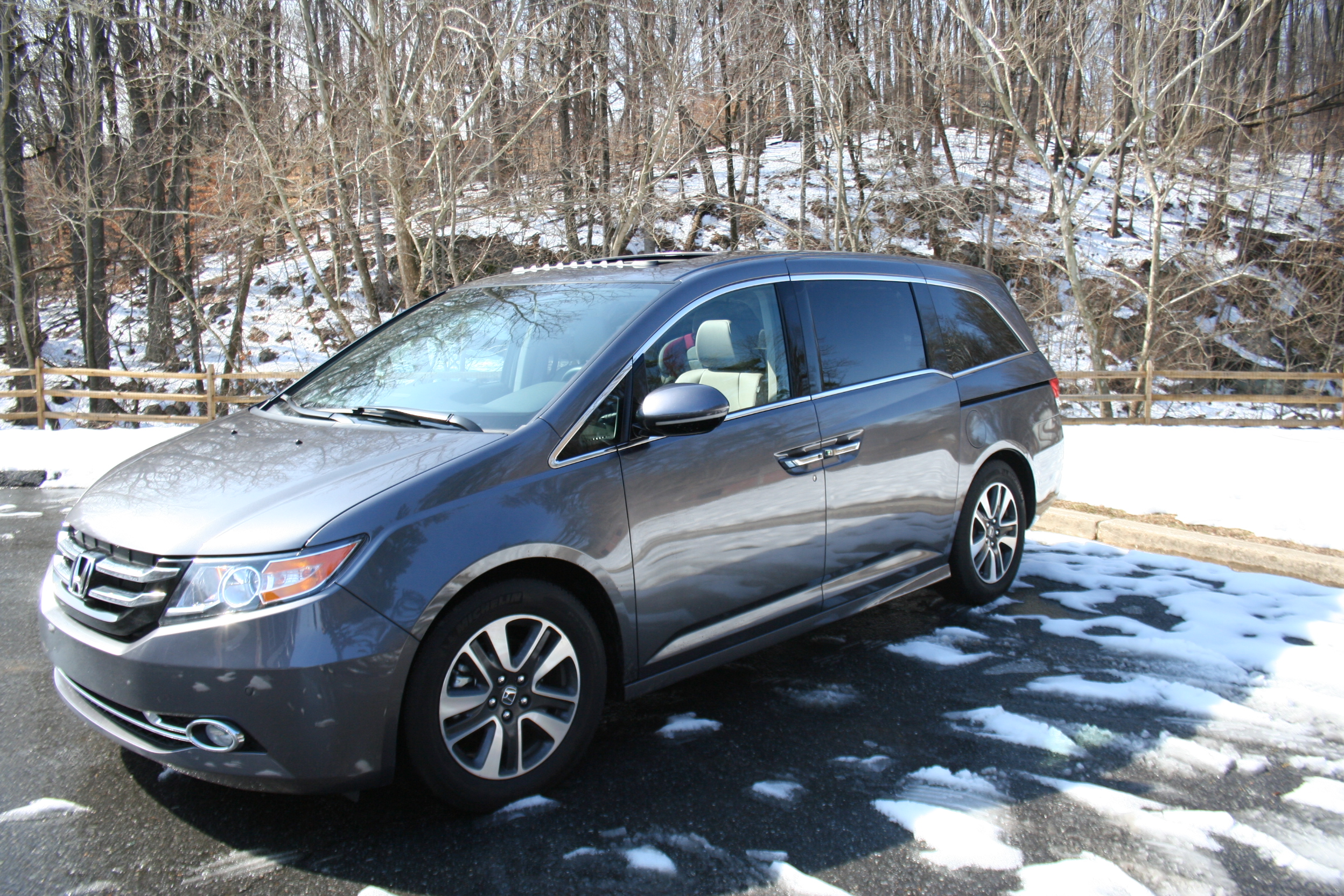 Car Report: 2014 Honda Odyssey is exciting, for a minivan