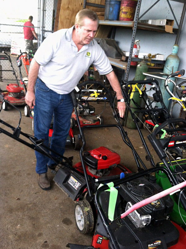 Tips to get the lawn mower ready for spring