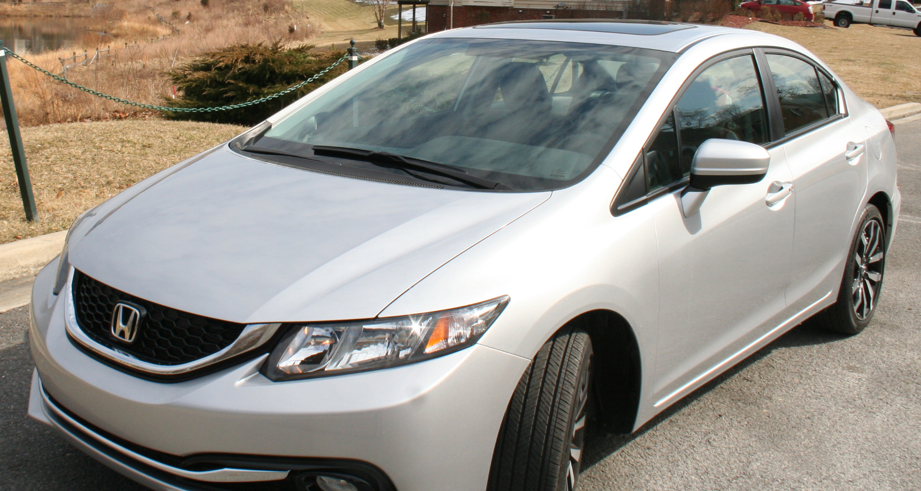 Car Report: Honda Civic moves ahead of the class