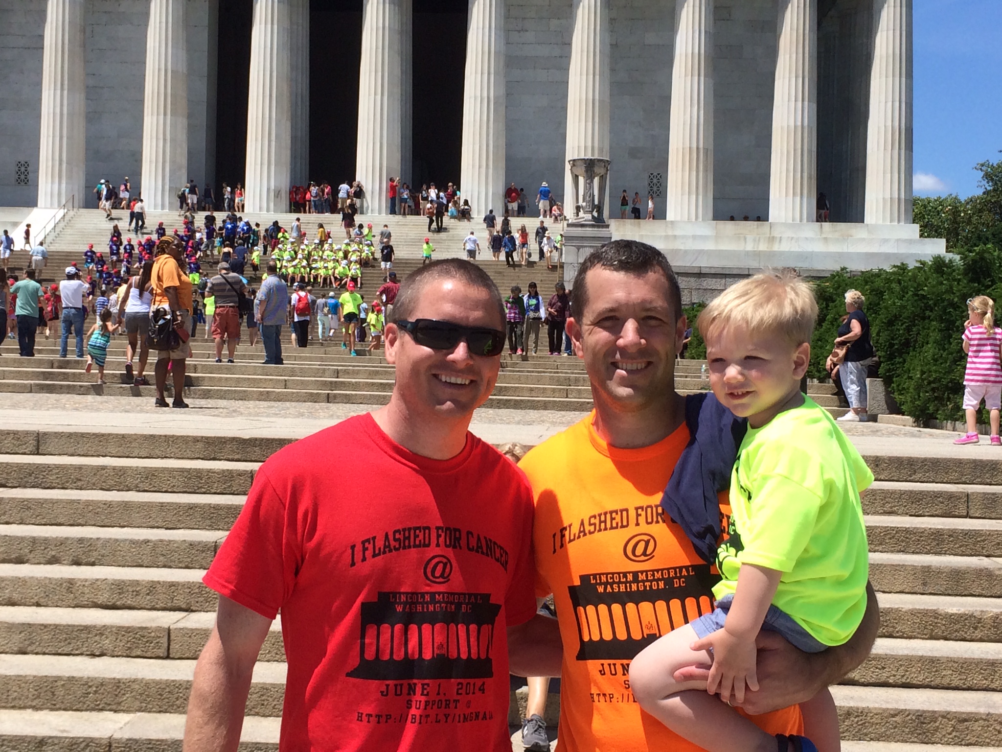 ‘Amazing’ flash mob shines light on leukemia and lymphoma