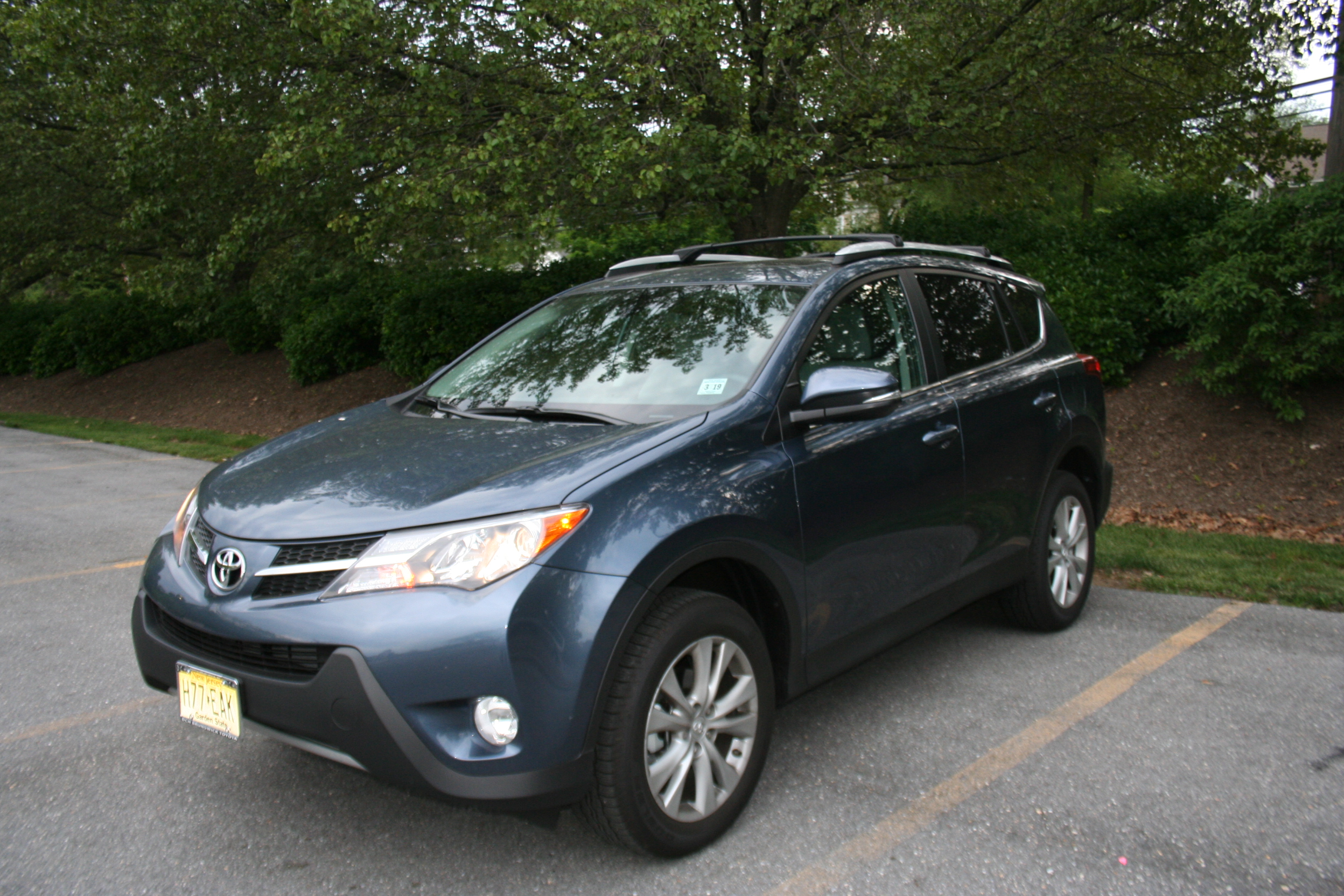 Car Report: Toyota’s RAV4 is a small crossover with lots of space
