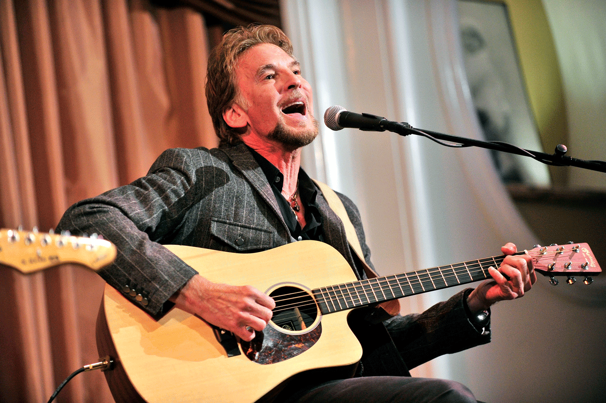 D.C. man wants Kenny Loggins to play his living room