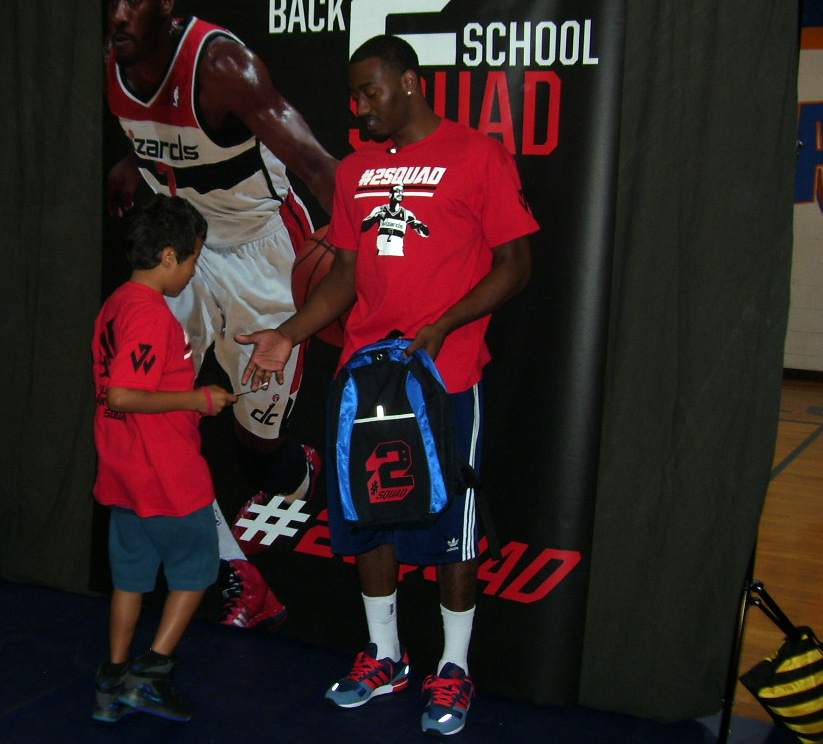 Wizards’ Wall hosts back-to-school event (Photos)
