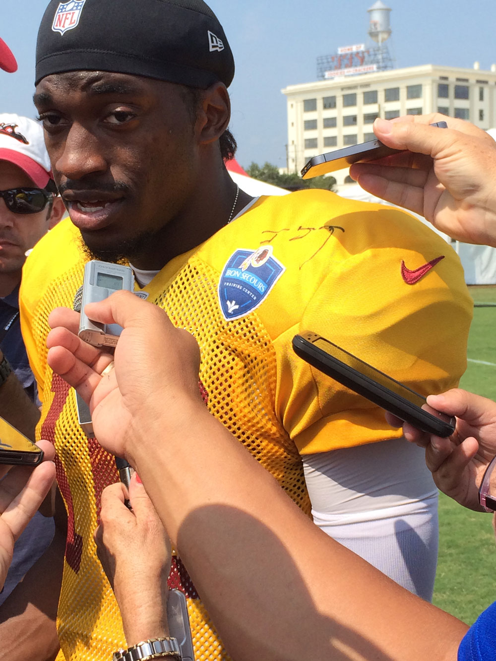 Robert Griffin III, Redskins grant 18-year-old’s wish