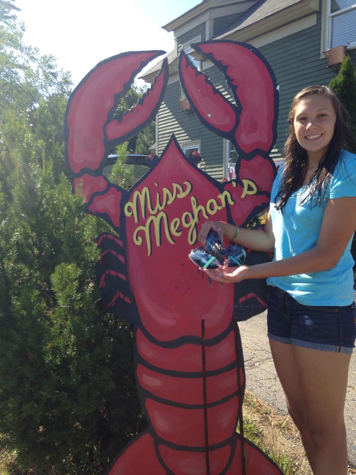 Teenage girl catches rare blue lobster