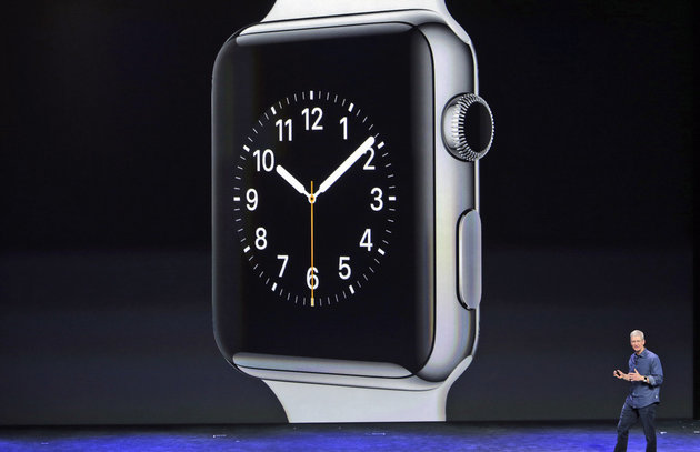 Apple unveils smartwatch, bets on wearable devices