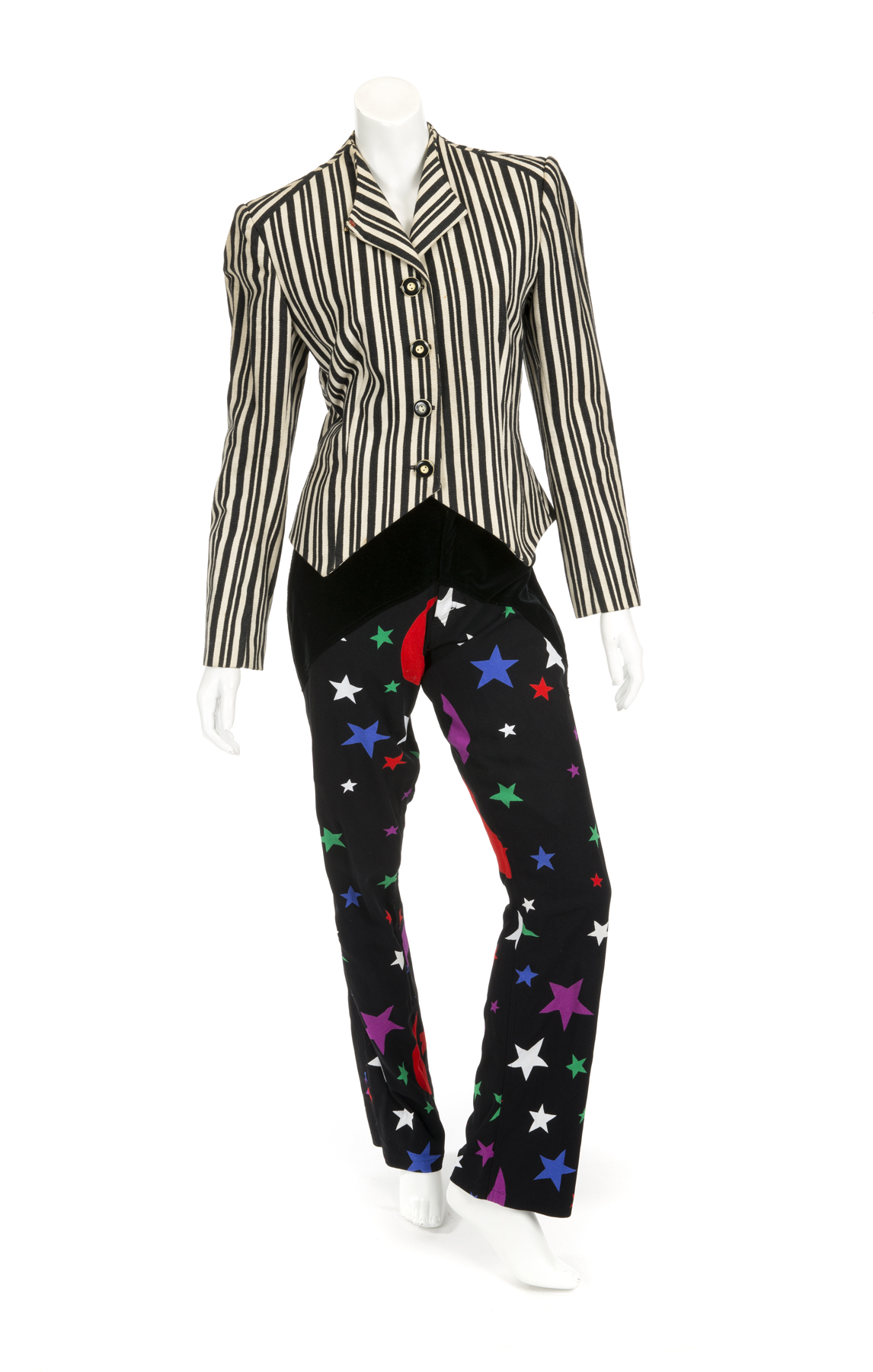 Ann, Nancy Wilson auction Heart items