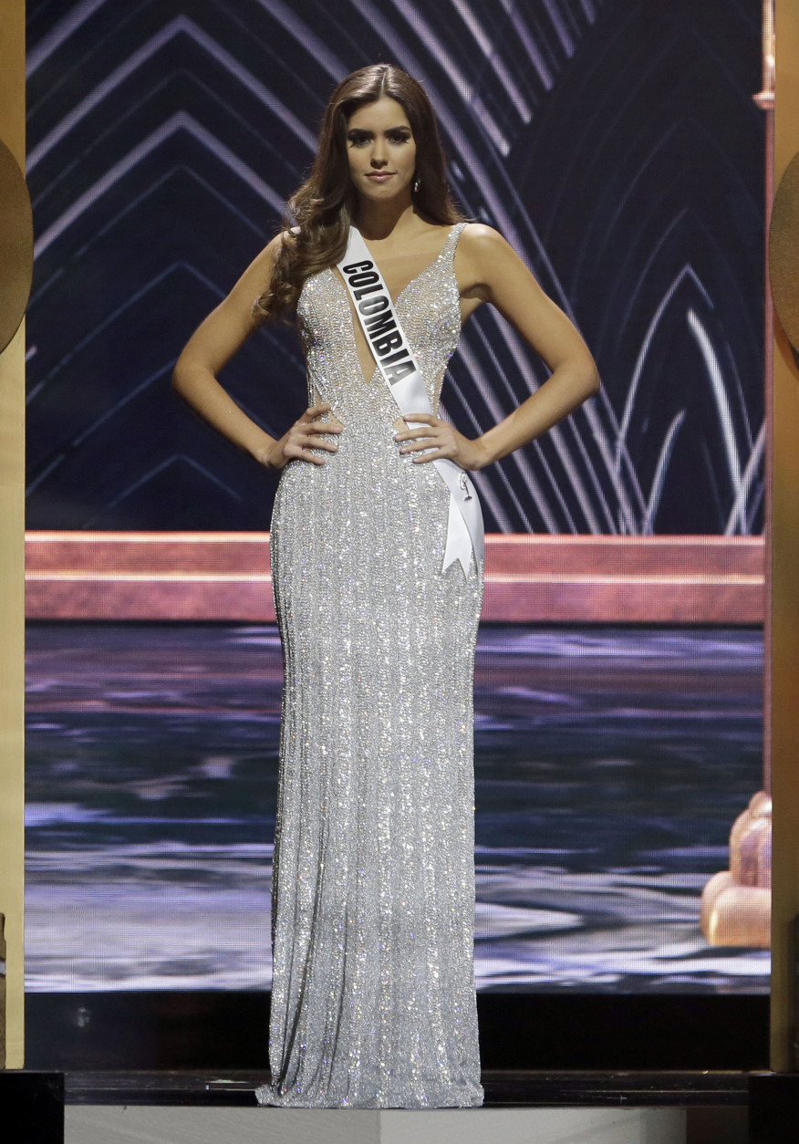 Miss Colombia Paulina Vega poses during the Miss Universe pageant in Miami, Sunday, Jan. 25, 2015. (AP Photo/Wilfredo Lee)