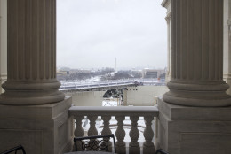 Snow blankets the National Mall as seen from the U.S. Capitol, Tuesday, Jan. 6, 2015, on the start of the 114th Congress in Washington. (AP Photo/Jacquelyn Martin)