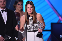 Gillian Flynn accepts the best adapted screenplay award for “Gone Girl” at the 20th annual Critics' Choice Movie Awards at the Hollywood Palladium on Thursday, Jan. 15, 2015, in Los Angeles. (Photo by John Shearer/Invision/AP)