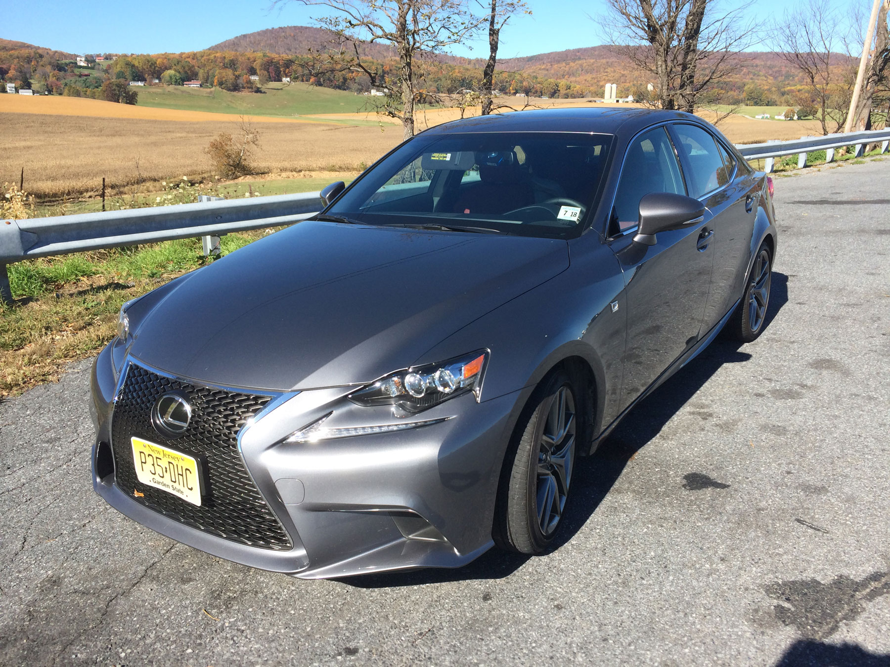 Car Report Lexus Is350 Awd Has A Distinctive New Look And