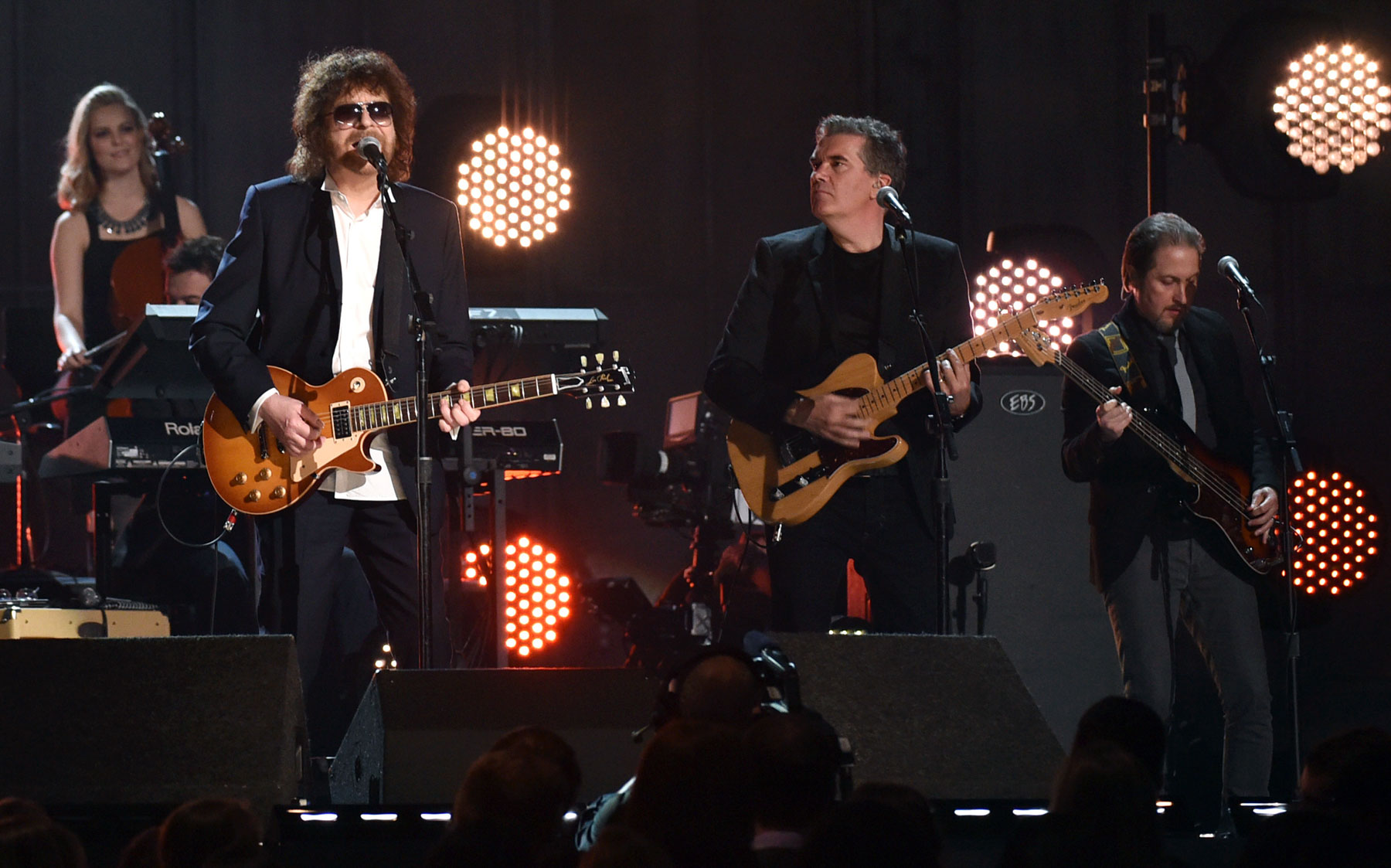 

Jeff Lynne, left, and the Electric Light Orchestra perform at the 57th annual Grammy Awards on Sunday, Feb. 8, 2015, in Los Angeles. (Photo by John Shearer/Invision/AP)