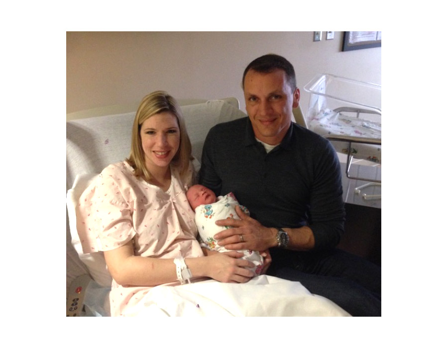 Dad delivers baby along I-270