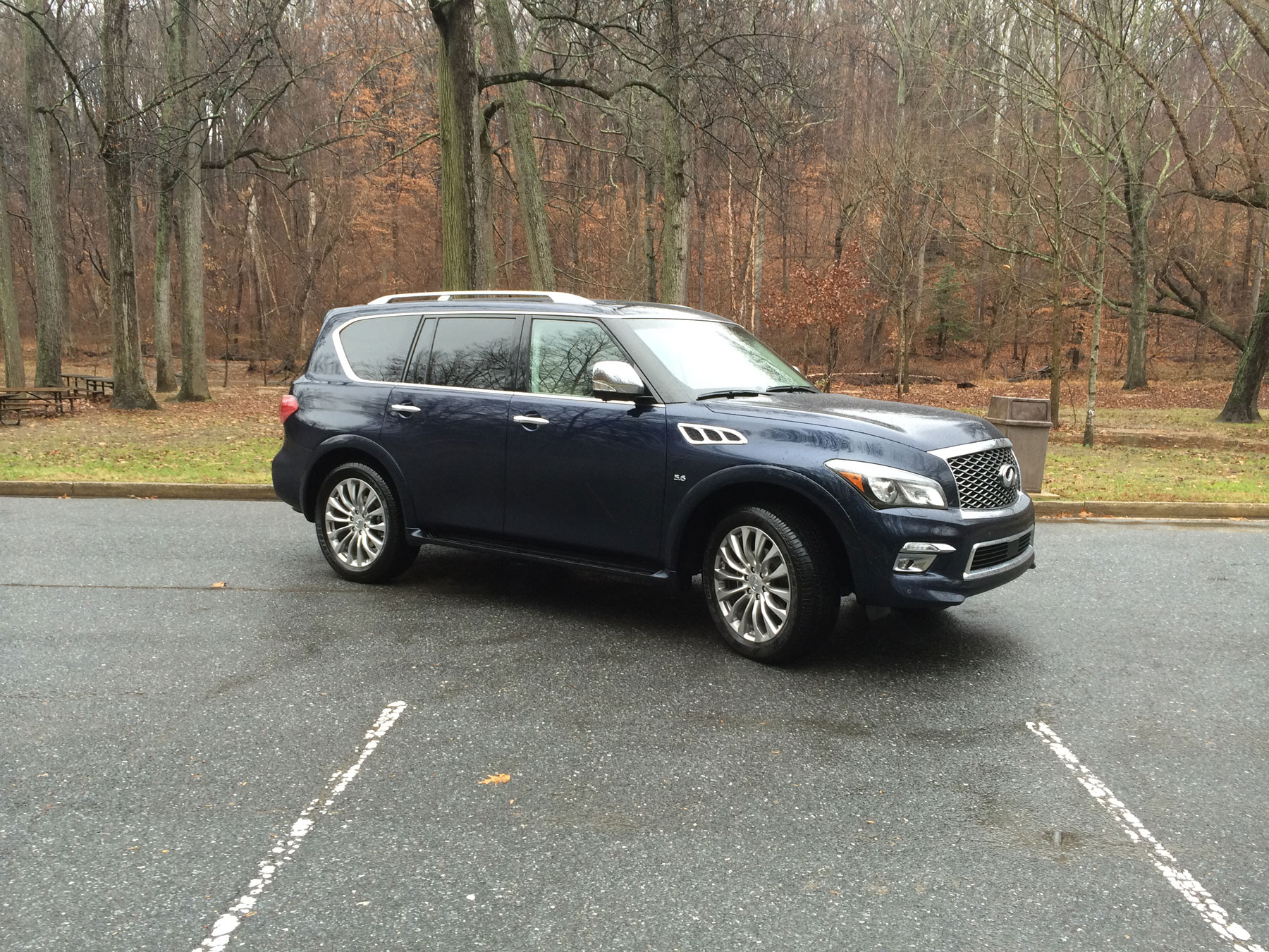 2015 Infiniti QX80: A large luxury SUV with plenty of high-tech safety features