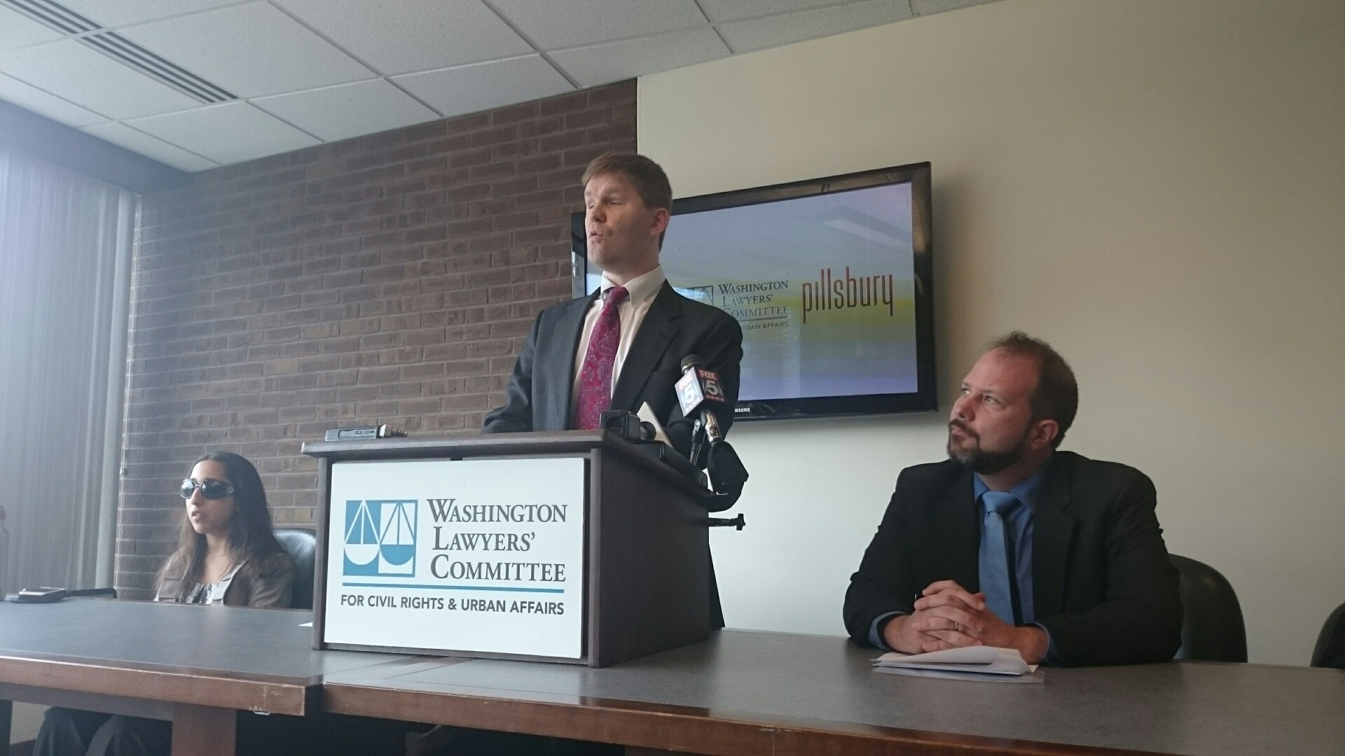 Lawsuit: DC cab companies ignore the blind