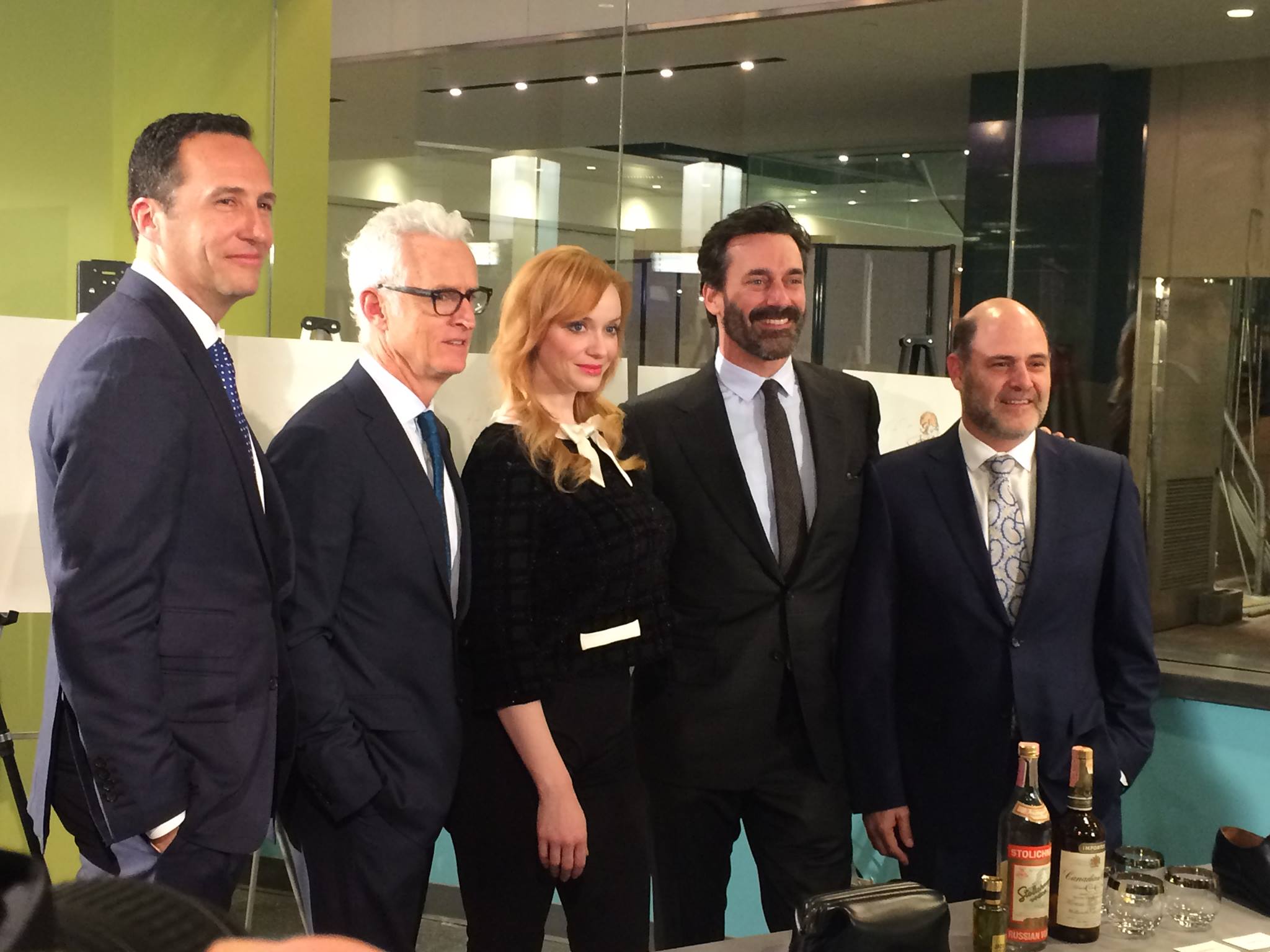 ‘Mad Men’ stars donate items to Smithsonian