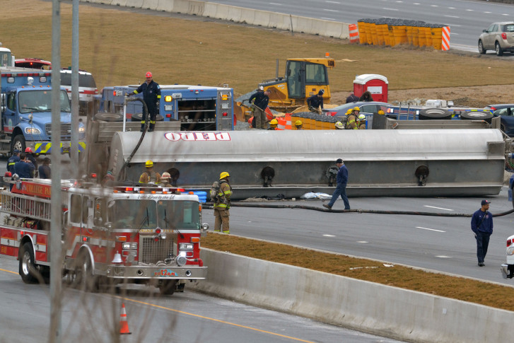 Overturned Tanker Spills Fuel Closes Stretch Of I 95 In Md Wtop 4480