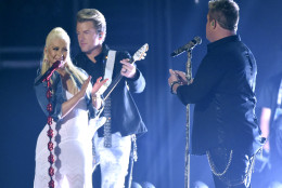 Christina Aguilera, from left, Joe Don Rooney and Gary LeVox, of Rascal Flatts, perform at the 50th annual Academy of Country Music Awards at AT&amp;T Stadium on Sunday, April 19, 2015, in Arlington, Texas. (Photo by Chris Pizzello/Invision/AP)