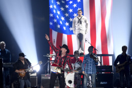 Milestone honoree Garth Brooks performs at the 50th annual Academy of Country Music Awards at AT&amp;T Stadium on Sunday, April 19, 2015, in Arlington, Texas. (Photo by Chris Pizzello/Invision/AP)