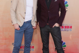 Drew Scott, left, and Jonathan Scott arrive at the iHeartRadio Music Awards at The Shrine Auditorium on Sunday, March 29, 2015, in Los Angeles. (Photo by John Salangsang/Invision/AP)