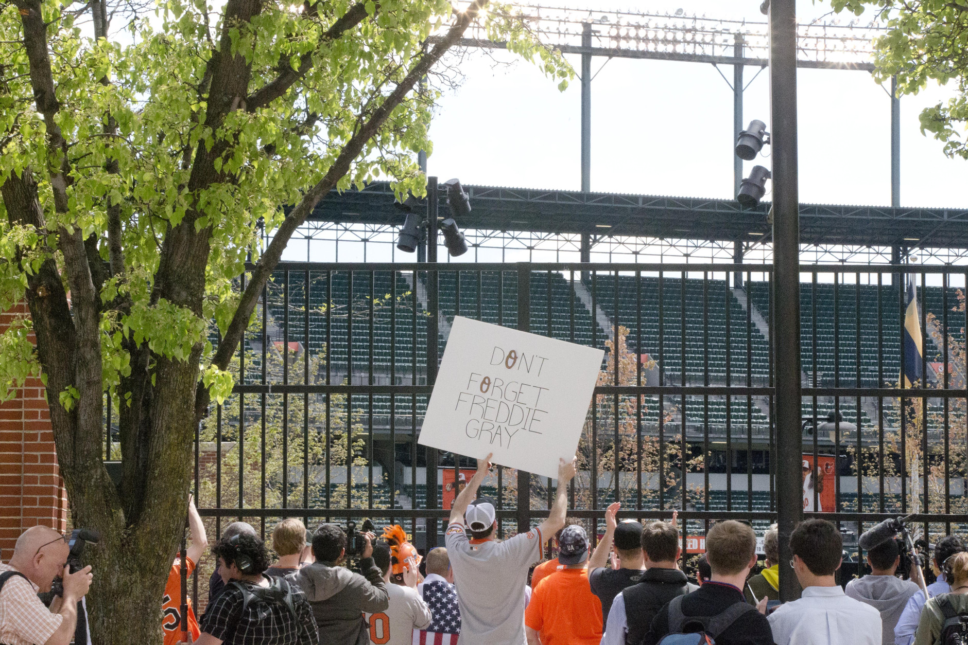 No fans: Orioles to play White Sox on Wednesday in closed stadium