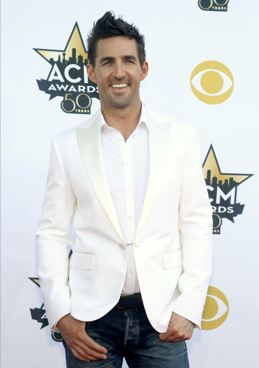 Jake Owen arrives at the 50th annual Academy of Country Music Awards at AT&amp;T Stadium on Sunday, April 19, 2015, in Arlington, Texas. (Photo by Jack Plunkett/Invision/AP)