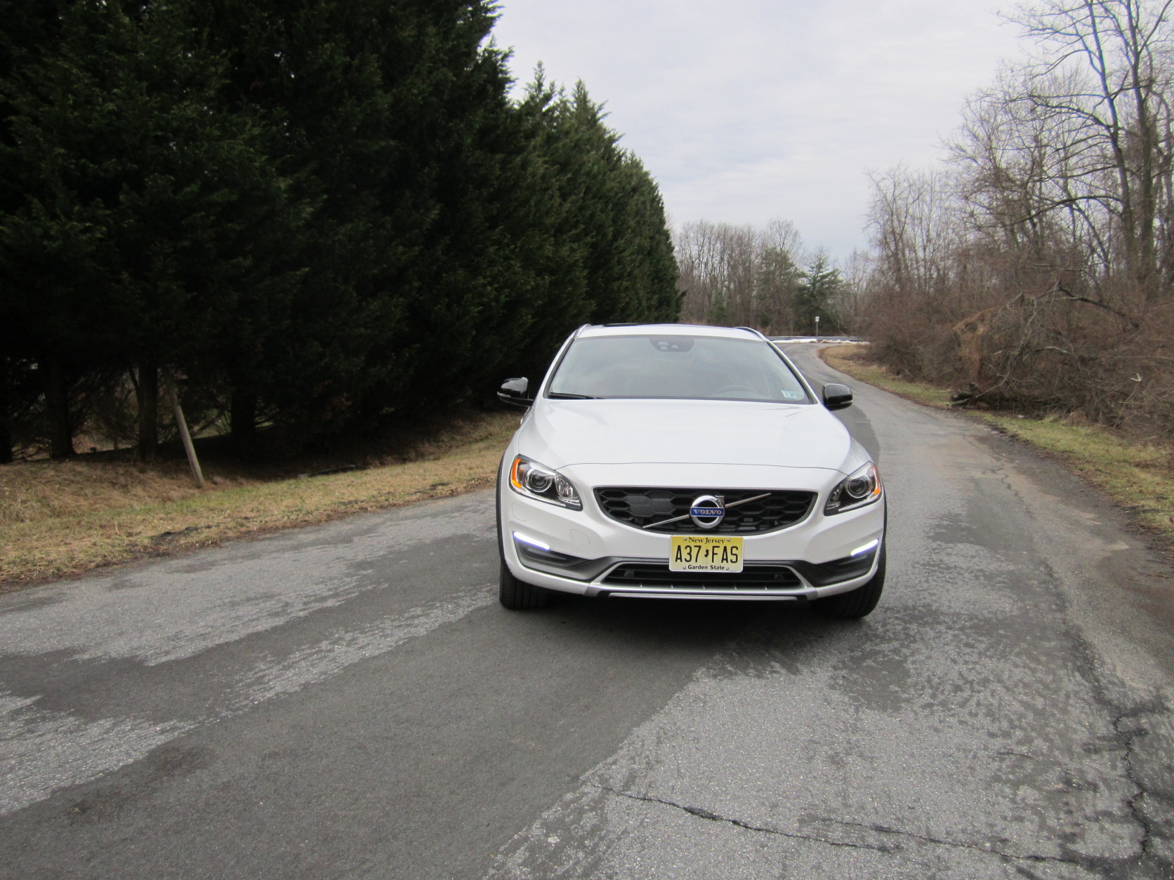 The Volvo V60 T5 AWD Cross Country looks sleek and more rounded. (WTOP/Mike Parris)
