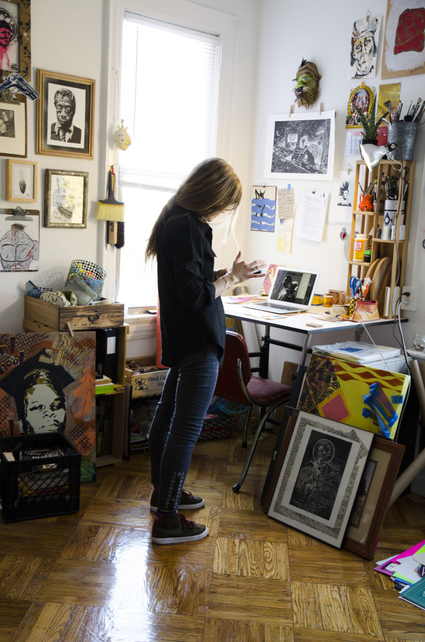 Teaching artist Kate DeCiccio in her home studio. (Leslie Mansour/CHAW)