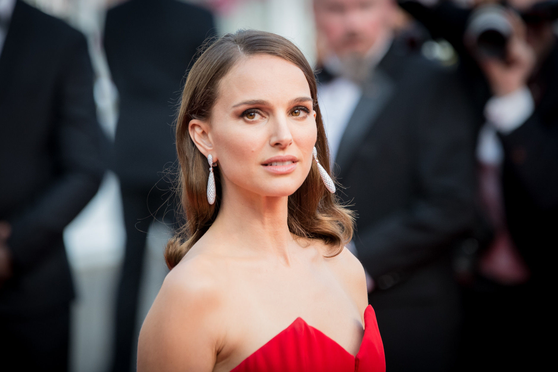 Natalie Portman arrives for the opening ceremony and for the screening of the film La Tete Haute (Standing Tall) at the 68th international film festival, Cannes, southern France, Wednesday, May 13, 2015. (Photo by Vianney Le Caer/Invision/AP)