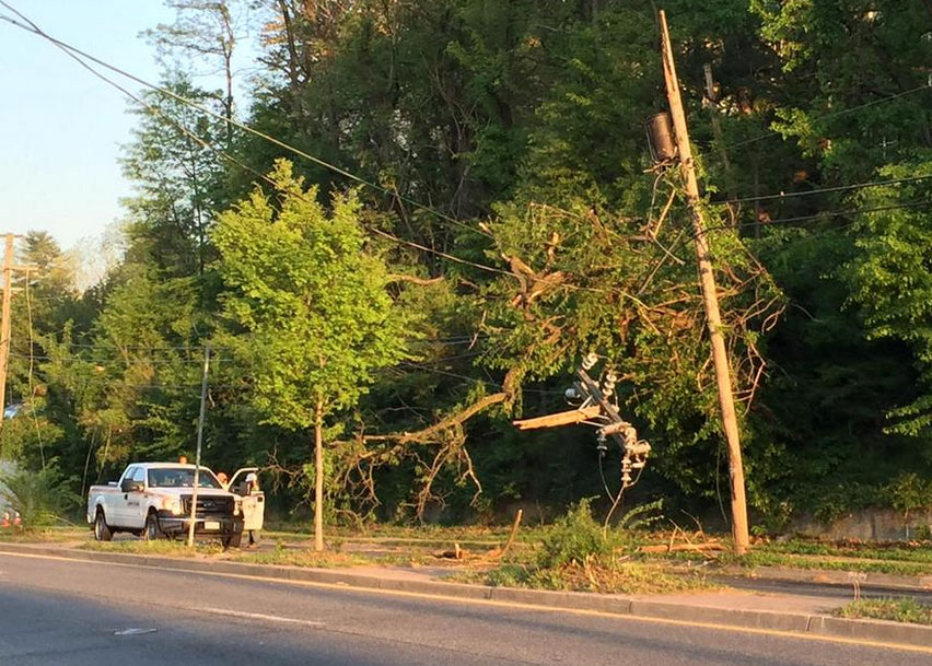 Downed wires close stretch of Columbia Pike in Arlington