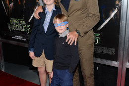 Actor Will Arnett arrives with sons Abel Arnett and Archibald Arnett attend a special screening of "Teenage Mutant Ninja Turtles" at the AMC Lincoln Square on Wednesday, Aug. 6, 2014, in New York. (Photo by Evan Agostini/Invision/AP)