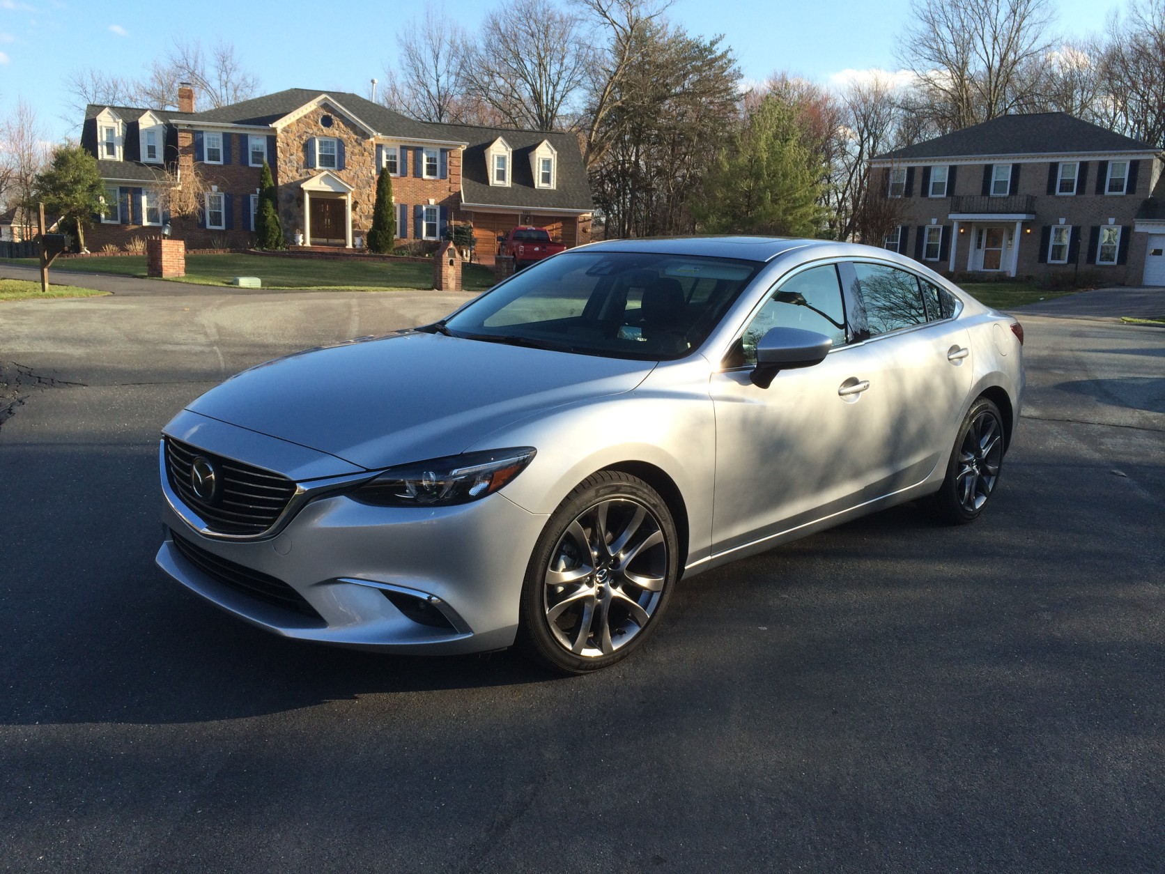 The 2016 Mazda 6 offers good space and standout good looks to help set it apart from the rest of the class. (WTOP/Mike Parris)
