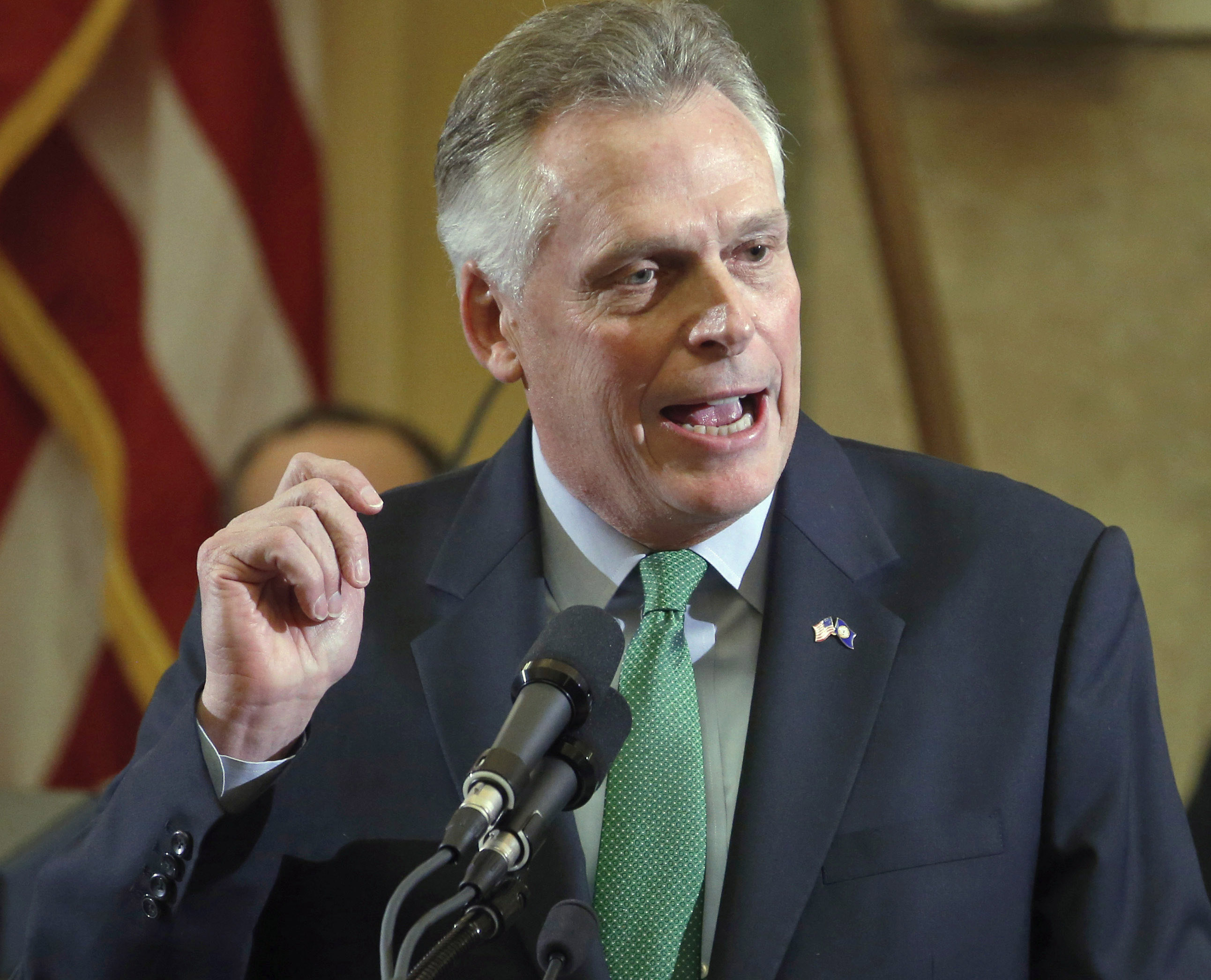Exclusive: Gov. McAuliffe could let I-66 anti-toll bill become law