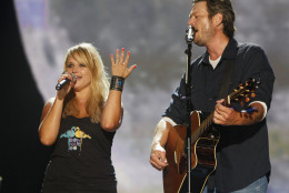 Blake Shelton, right, performs with Miranda Lambert during the CMA Music Festival Sunday, June 13, 2010  at LP Field in Nashville, Tenn. (AP Photo/Wade Payne)