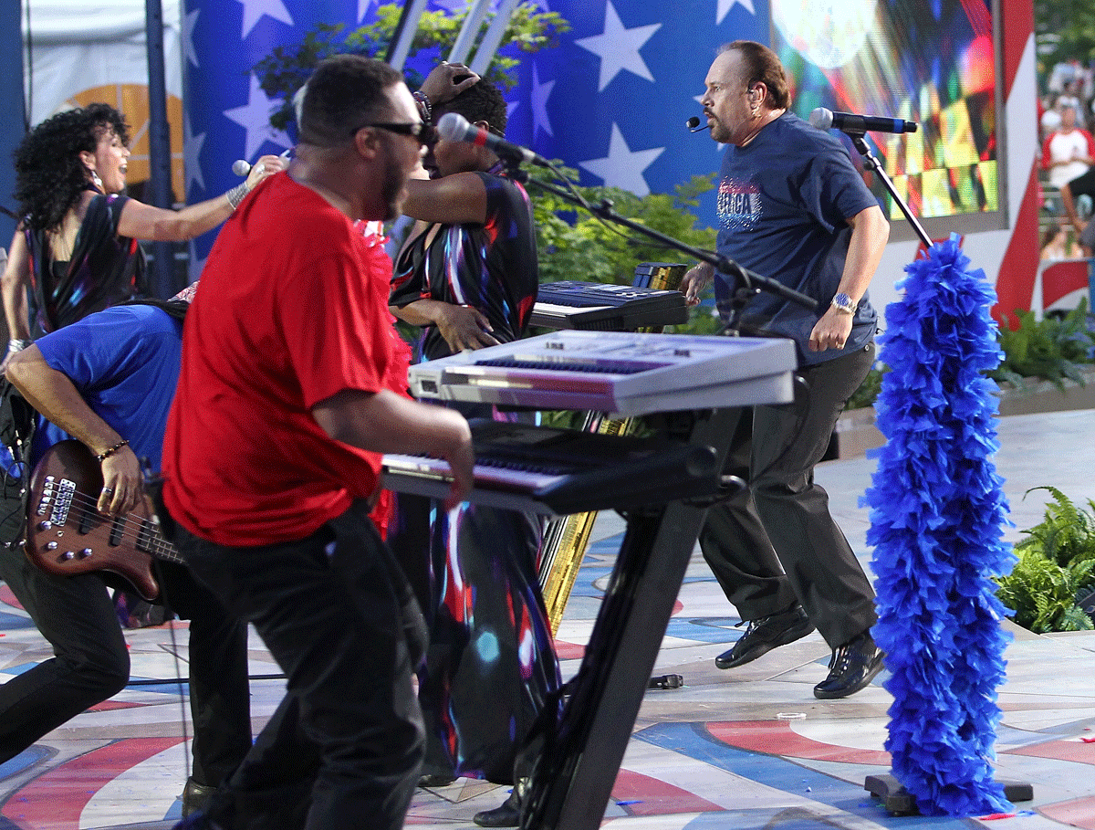 WASHINGTON, DC - JULY 04: KC and The Sunshine Band perform at A Capitol Fourth 2015 Independence Day concert at the U.S. Capitol, West Lawn on July 4, 2015 in Washington, DC.