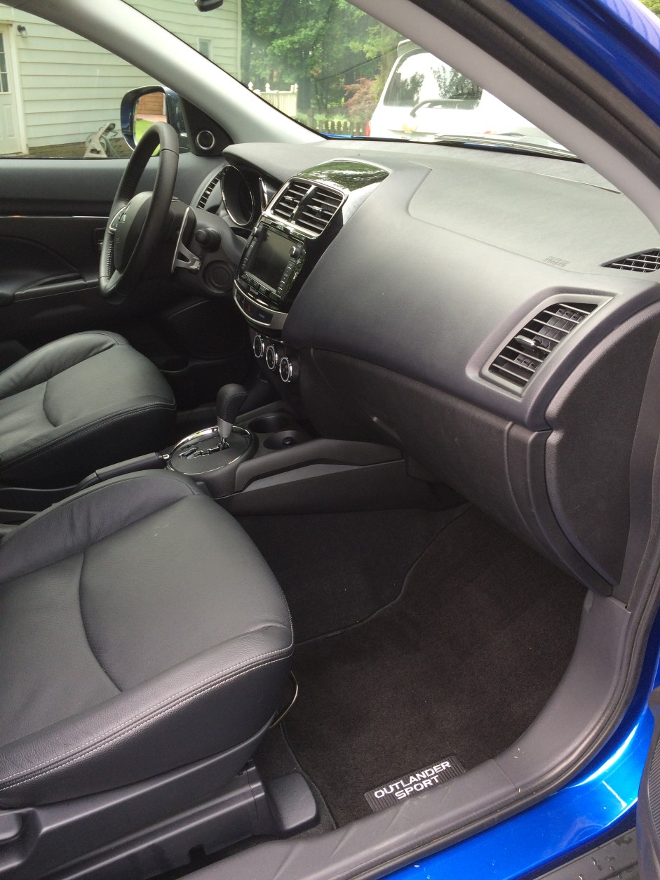 The interior of the 2015 Outlander Sport GT has comfortable seats, the gauges are easy to read and it’s all very straightforward. (WTOP/Mike Parris)