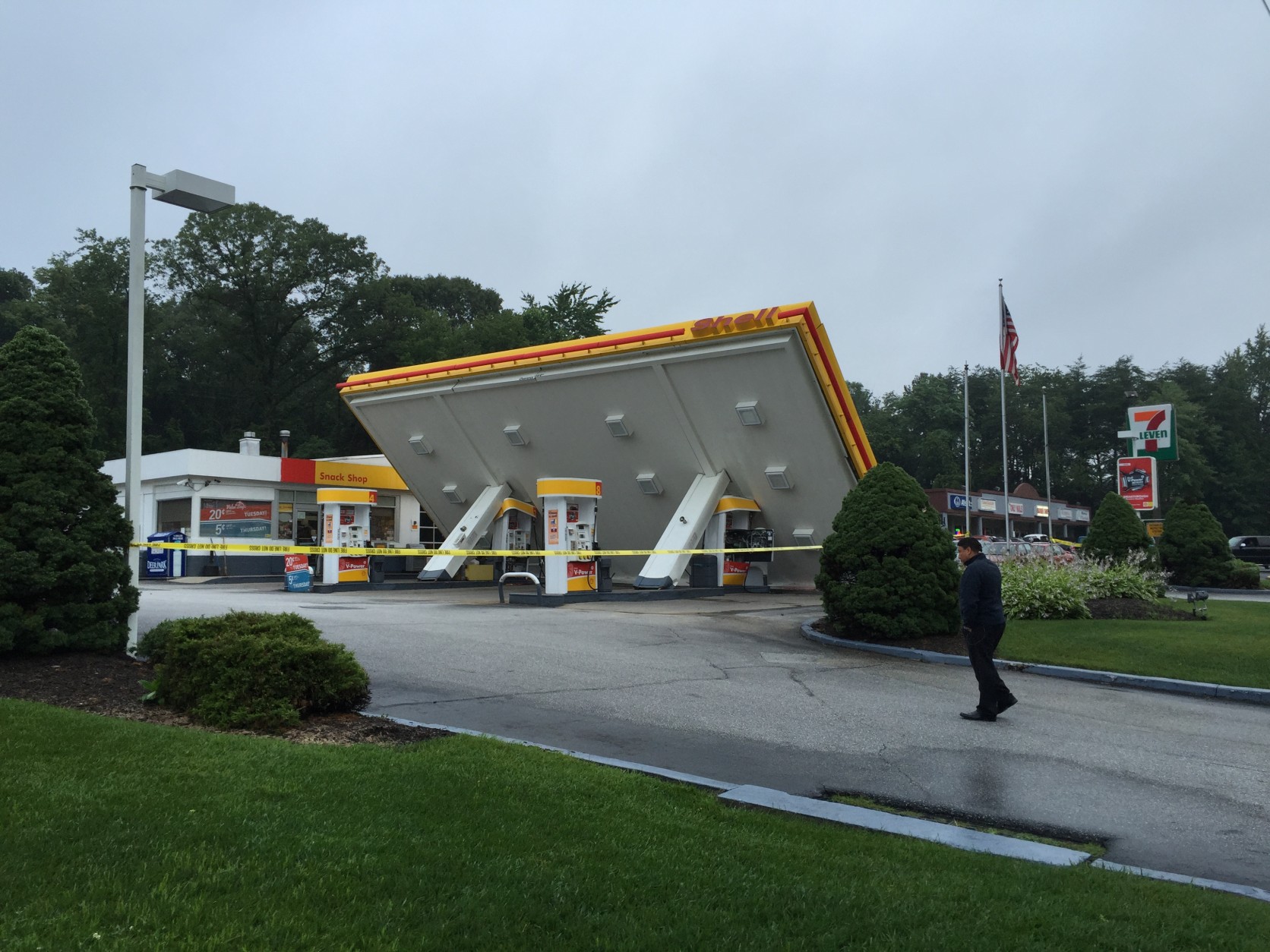 Severe weather knocked over the canopy at a Shell station in Bowie, Maryland July 1, 2015. (WTOP/Kristi King)