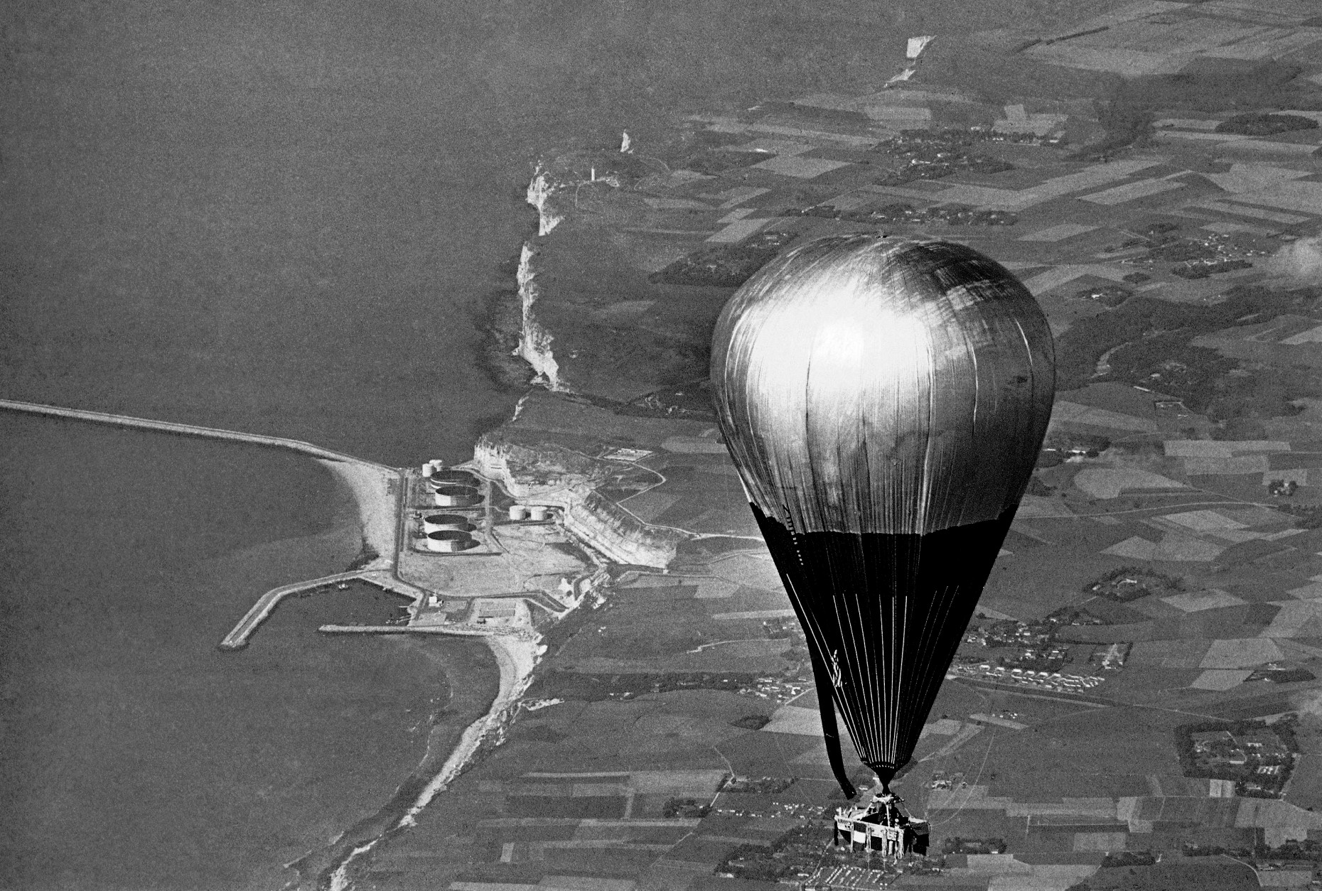 The balloon Double Eagle II crosses the French Coast near Le Havre, Aug. 17, 1978 near the end of its trans-Atlantic flight. Maxie Anderson, Ben Abruzzo and Larry Newman, all from Albuquerque, N.M. left from Presque Isle, Maine to complete the first successful crossing of the Atlantic Ocean by balloon. (AP Photo)