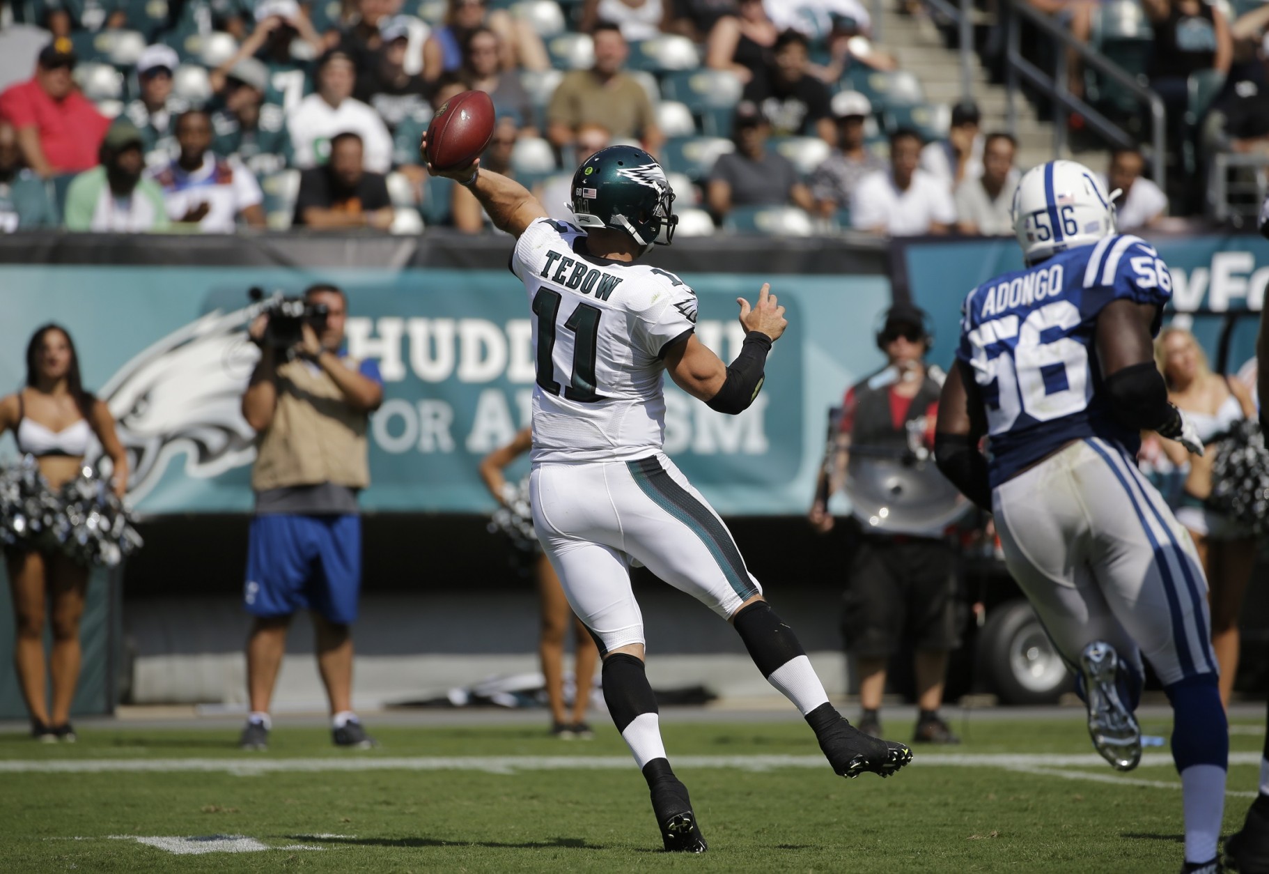 Philadelphia Eagles' Tim Tebow passes during the second half of a preseason NFL football game against the Indianapolis Colts, Sunday, Aug. 16, 2015, in Philadelphia. (AP Photo/Michael Perez)